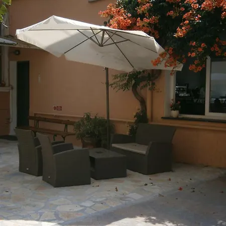 Ξενοδοχείο La Tavernetta 2*